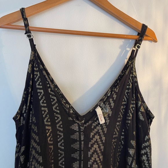 Elan Maxi V-Neck Sz Med - Picture 6 of 6